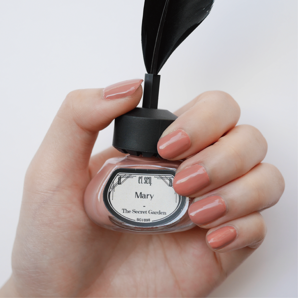SG1898 メアリー - et seq.(エセク)羽根ペンネイルポリッシュ