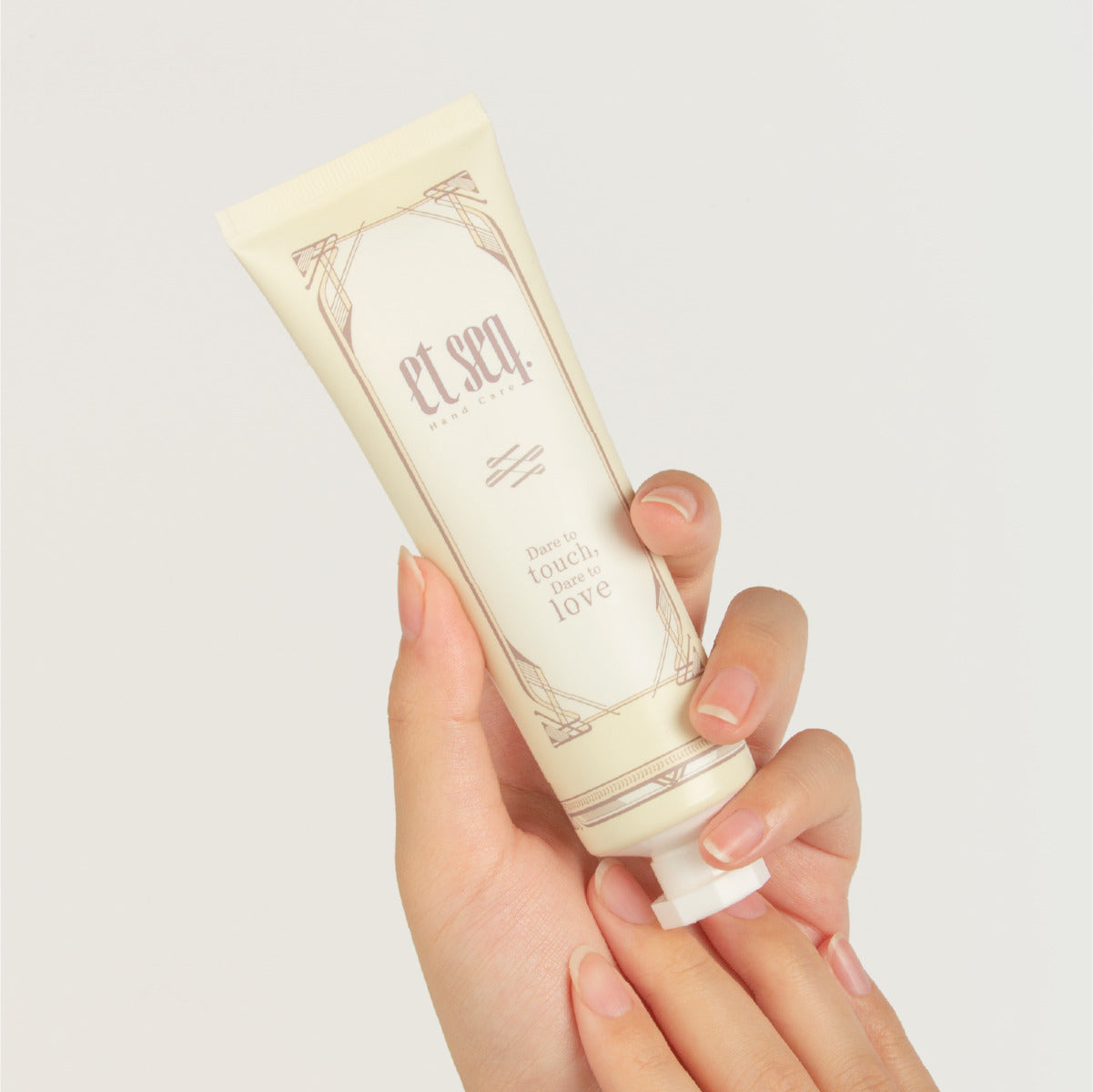 ED1891 希望に羽(ハンドクリーム100ml) - et seq.(エセク)羽根ペンネイルポリッシュ